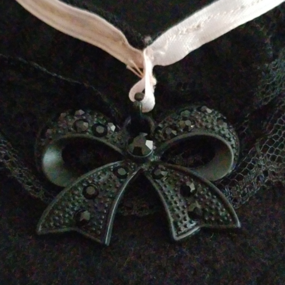 Lolita Pink and Black Lace bow choker